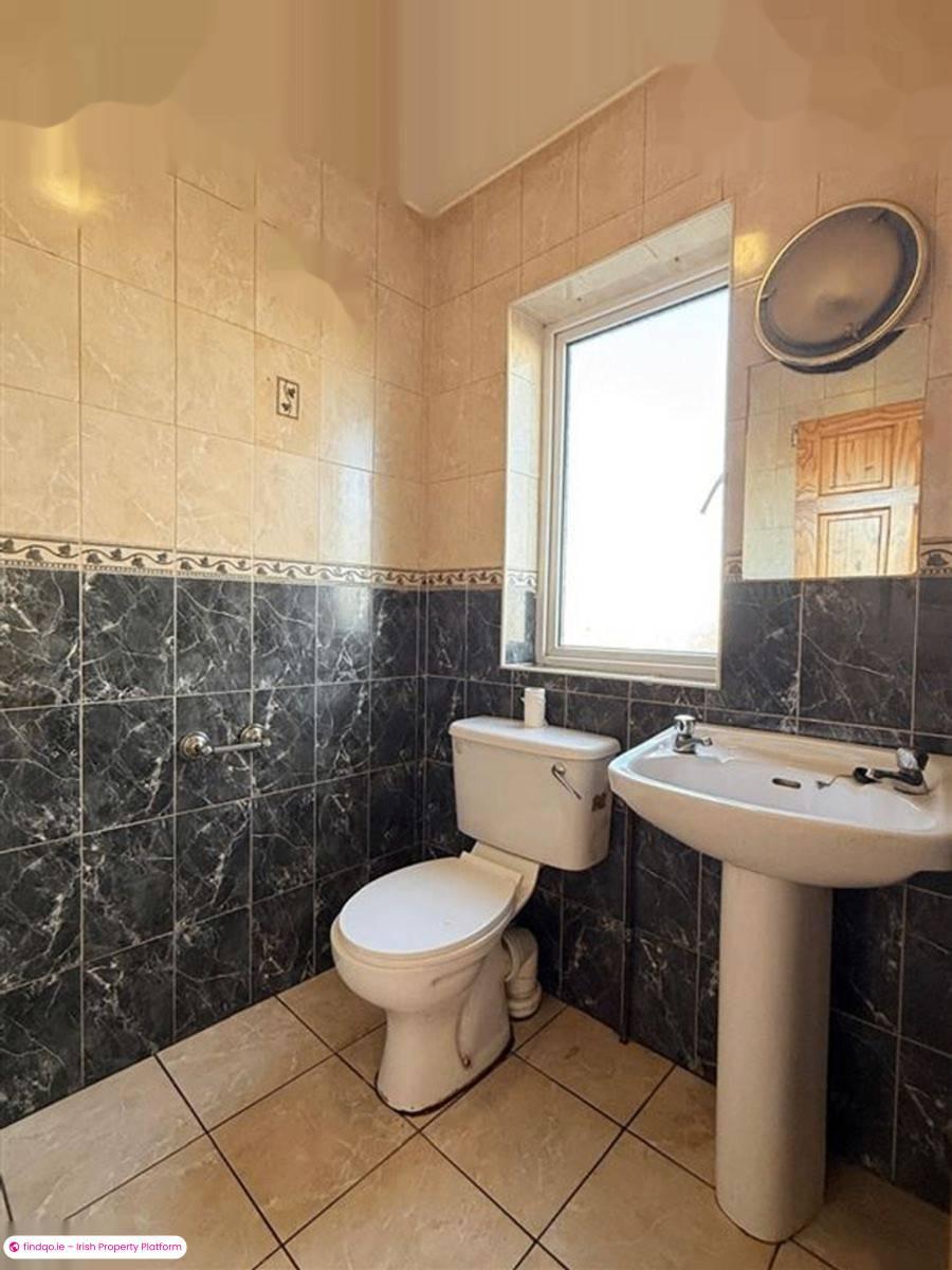 Semi-detached house for Sale in Ballaghaderreen, Roscommon