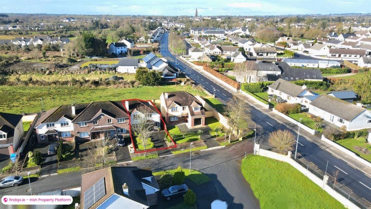 Semi-detached house for Sale in Ballaghaderreen, Roscommon