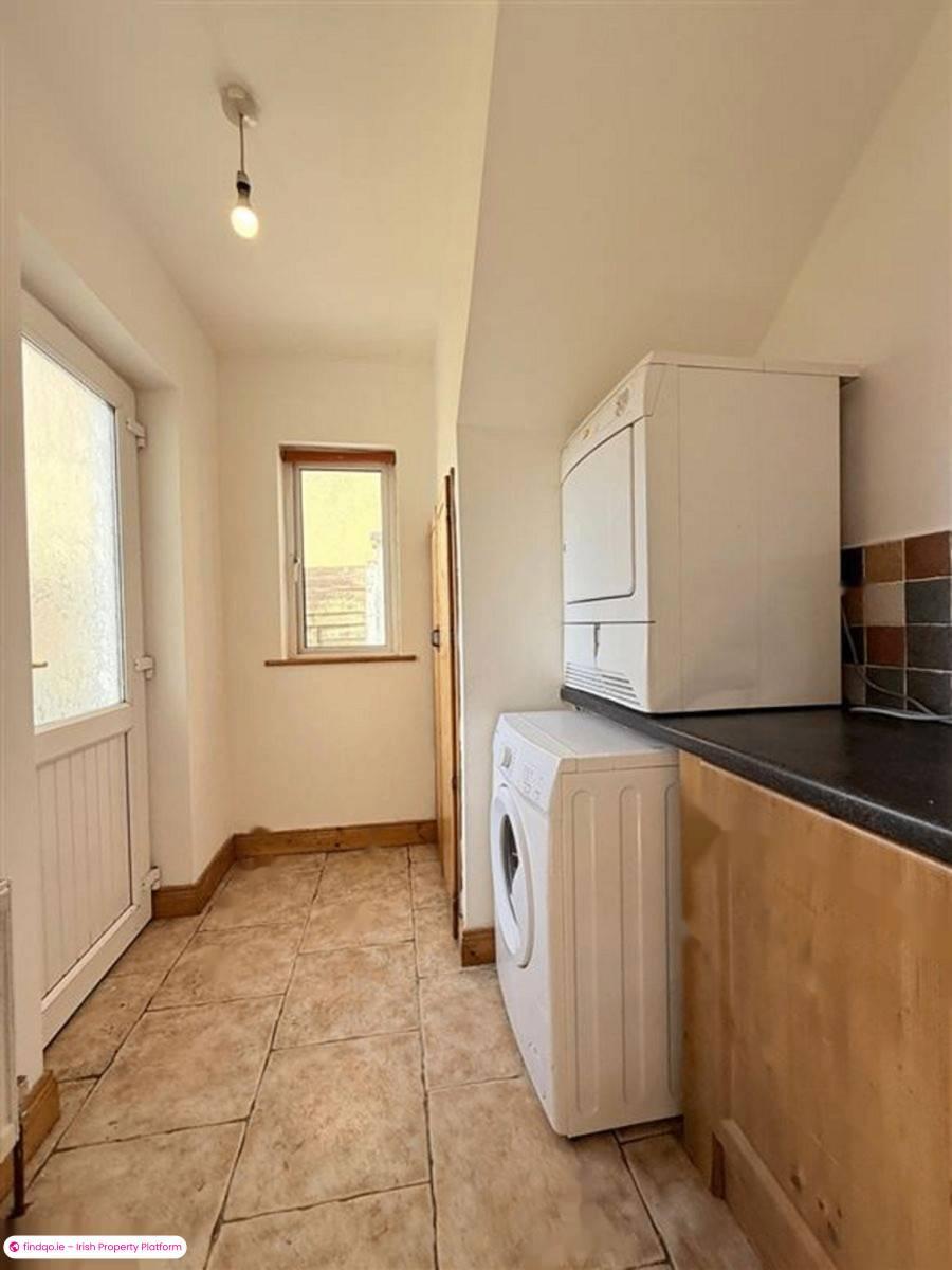 Semi-detached house for Sale in Ballaghaderreen, Roscommon