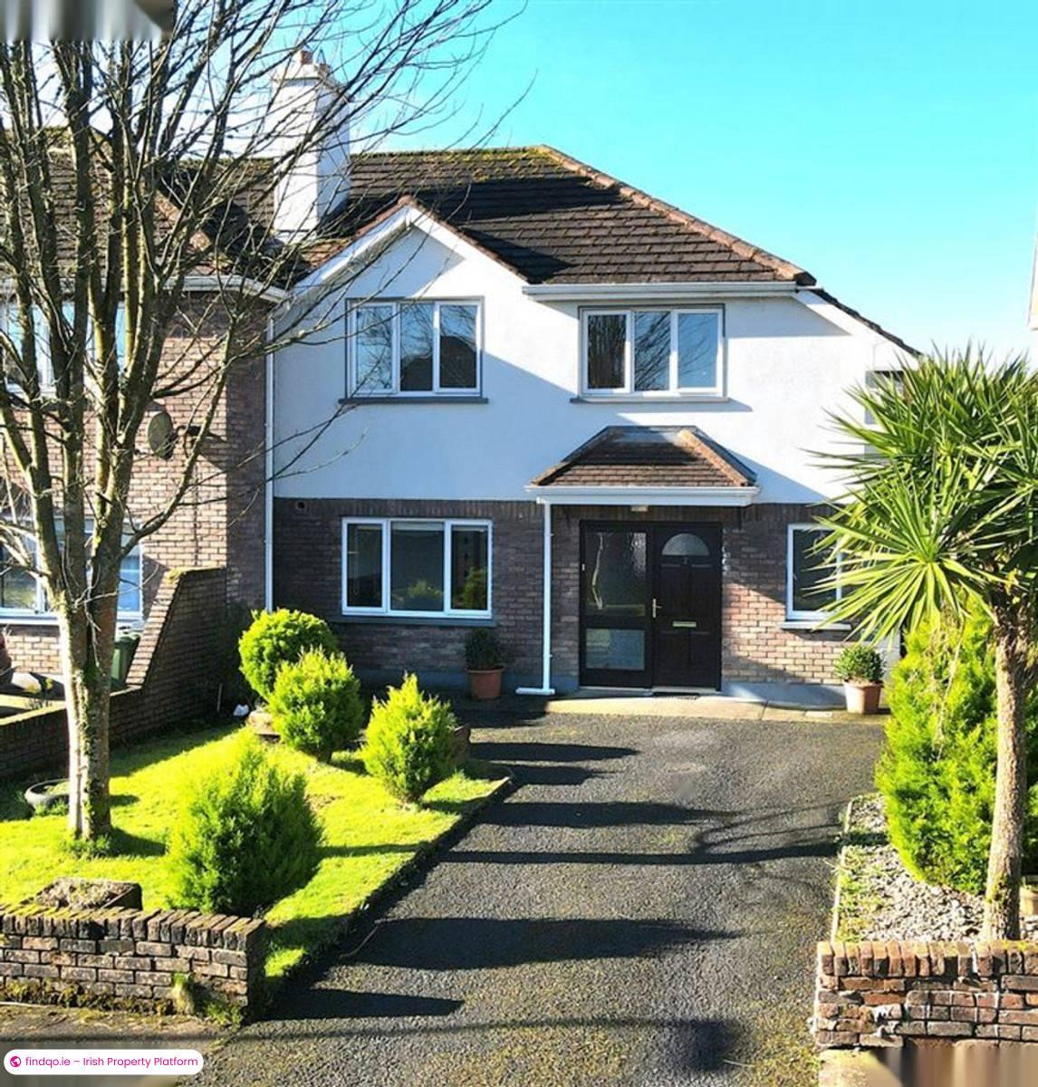 Semi-detached house for Sale in Ballaghaderreen, Roscommon