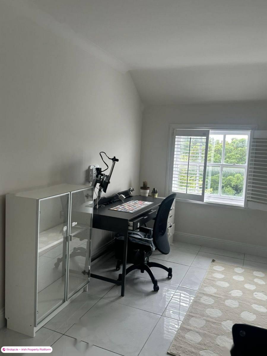 2 Bedroom Apartment for Rent in Mountjoy Square, Dublin 1