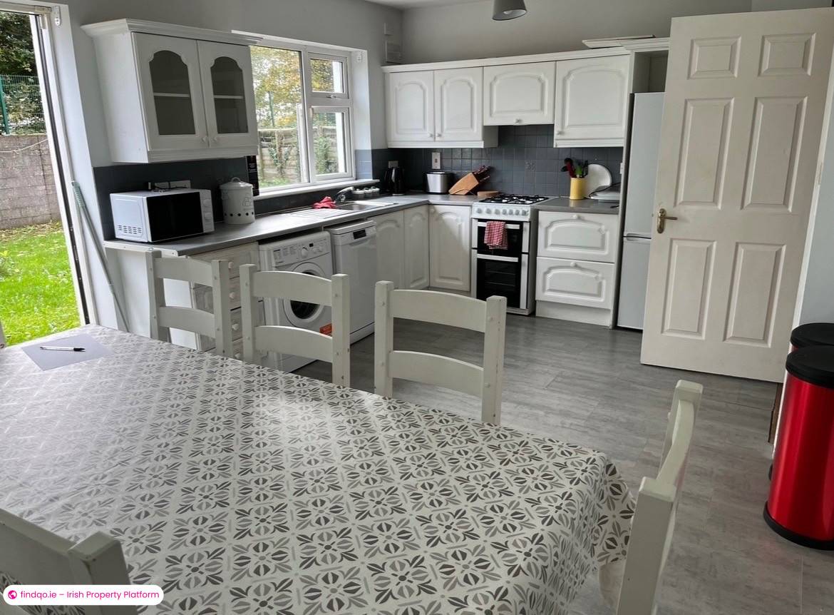 3 Bedroom House for Rent in Carrigaline, Cork