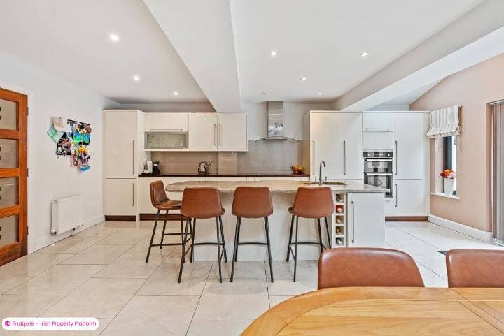 Semi-detached house for Sale in Riverstown, Cork