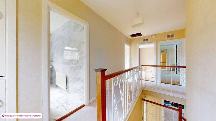 Semi-detached house for Sale in Sutton, Dublin 13