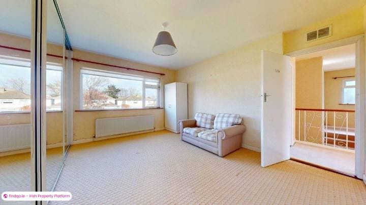 Semi-detached house for Sale in Sutton, Dublin 13