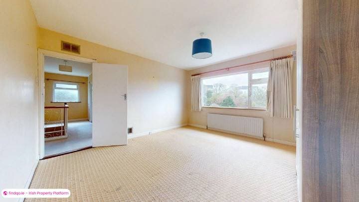 Semi-detached house for Sale in Sutton, Dublin 13