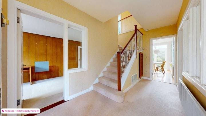 Semi-detached house for Sale in Sutton, Dublin 13