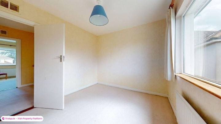 Semi-detached house for Sale in Sutton, Dublin 13