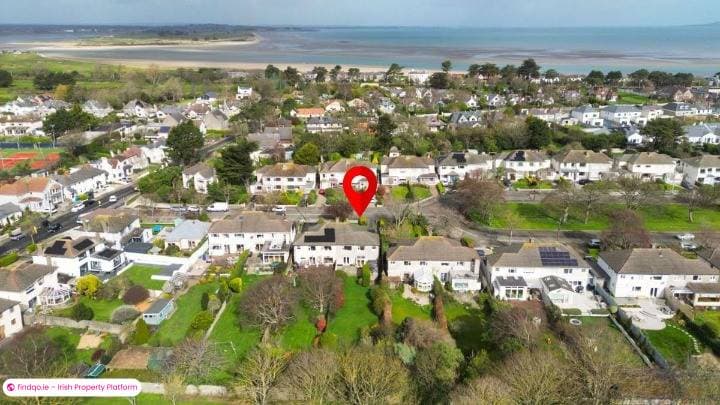 Semi-detached house for Sale in Sutton, Dublin 13