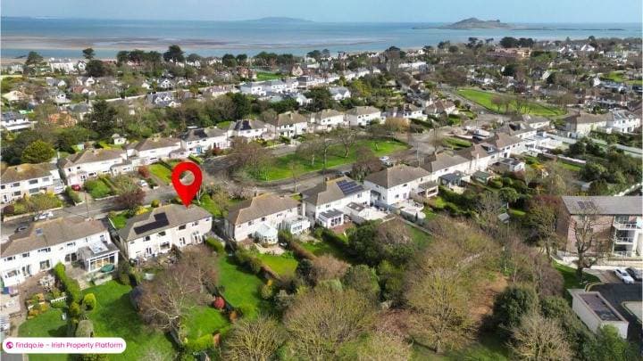 Semi-detached house for Sale in Sutton, Dublin 13