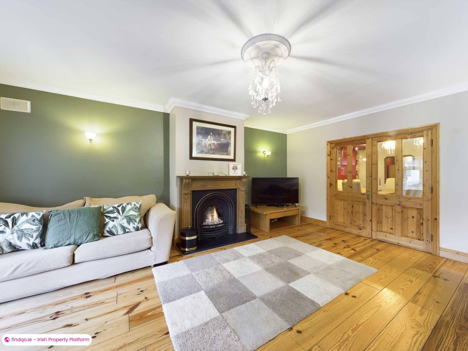 4 Bedroom Detached house for Rent in Dublin 18