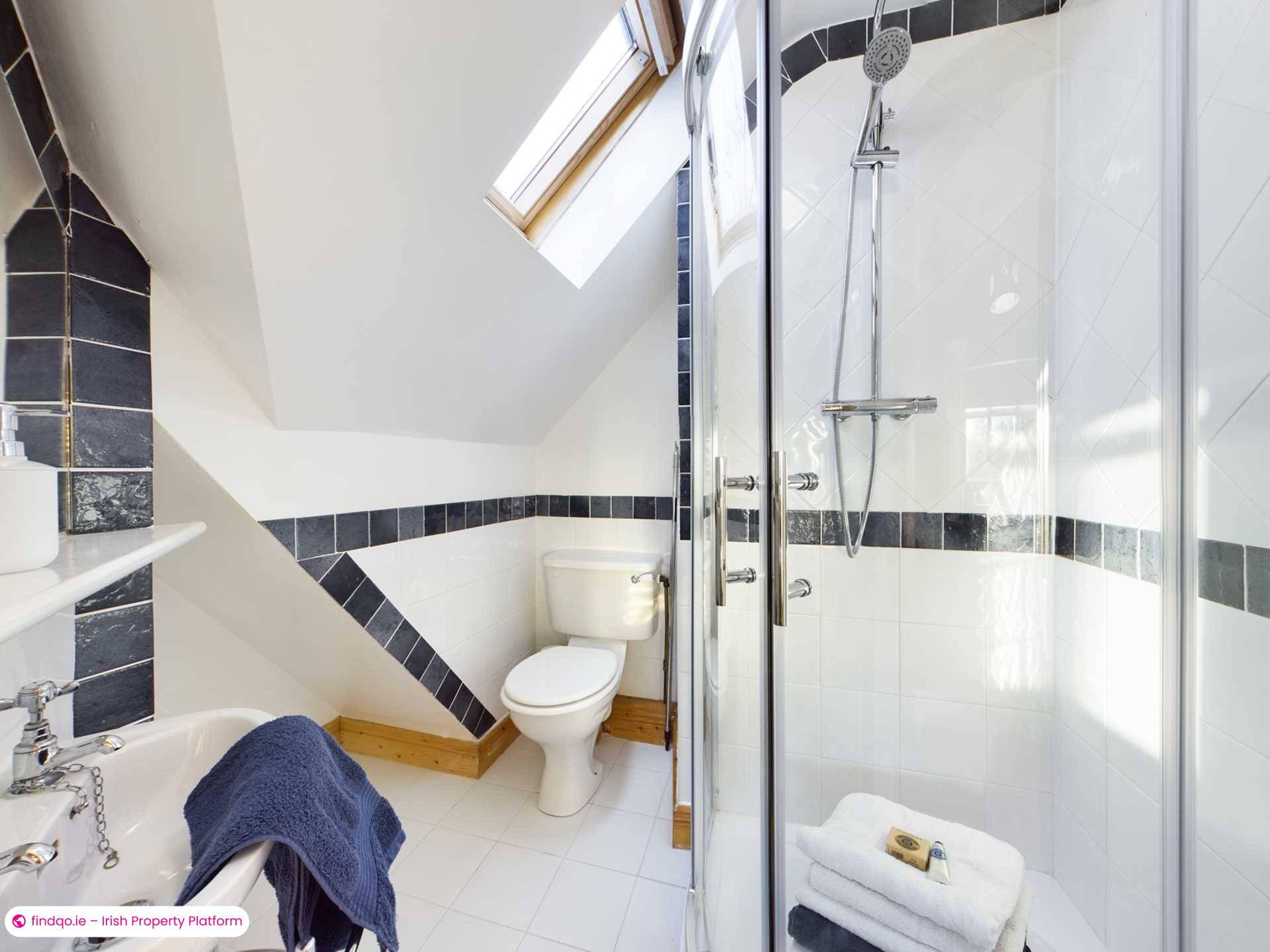 4 Bedroom Detached house for Rent in Dublin 18