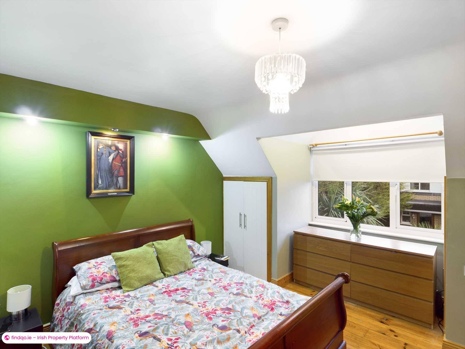 4 Bedroom Detached house for Rent in Dublin 18