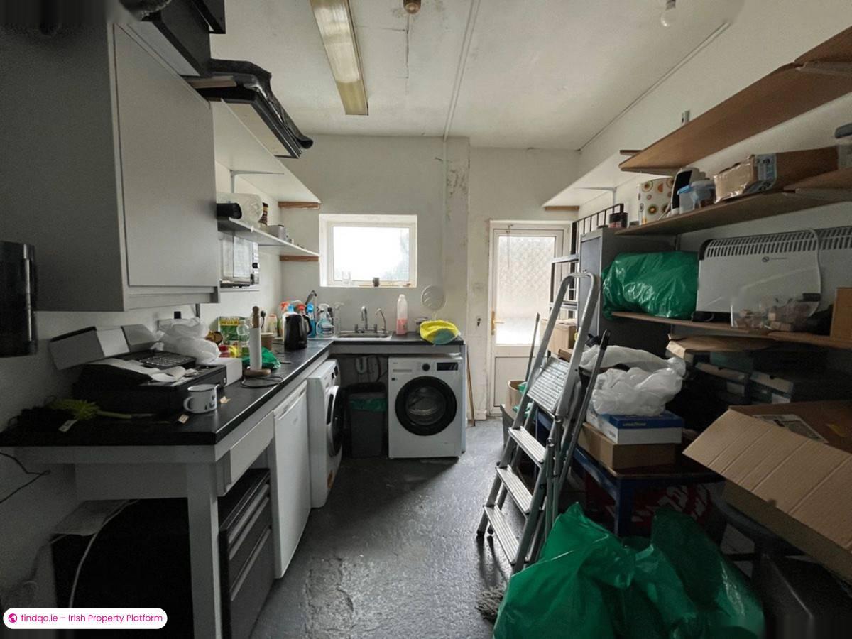 Retail Unit for Sale in Schull, Cork