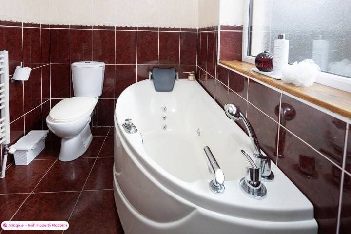 Detached house for Sale in Midleton, Cork