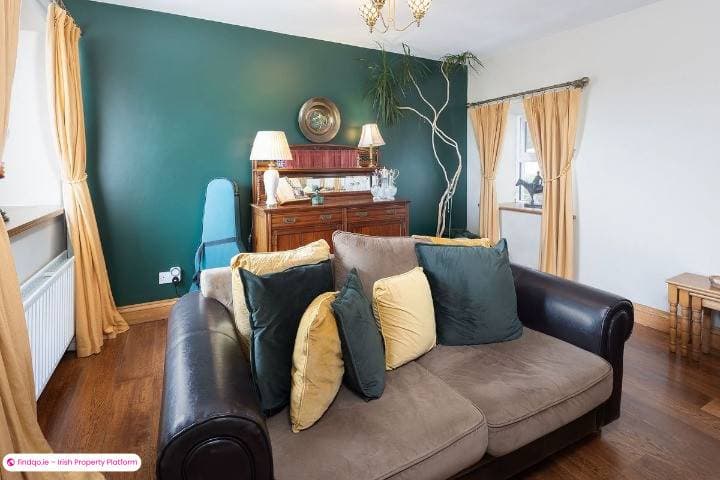 Detached house for Sale in Midleton, Cork