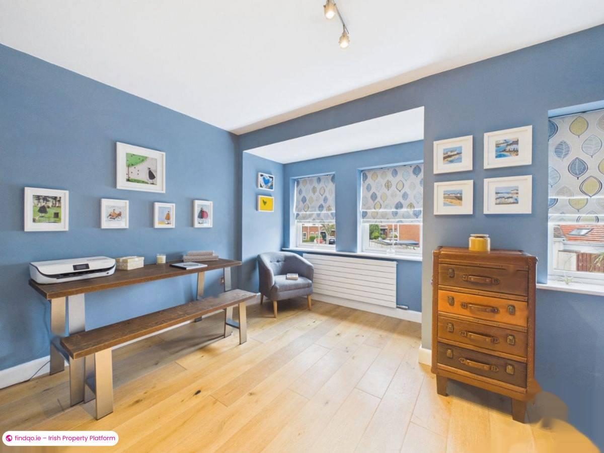 End of terrace house for Sale in Lucan, Dublin (County)