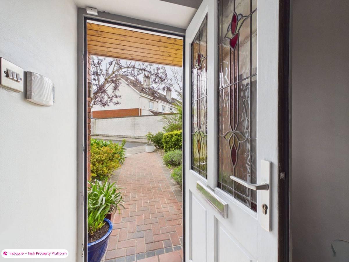 End of terrace house for Sale in Lucan, Dublin (County)