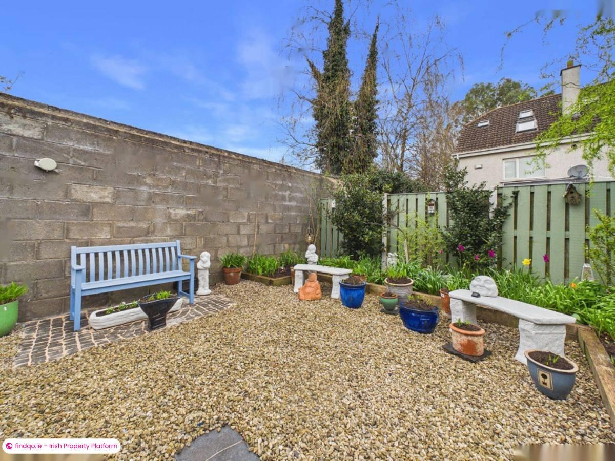 End of terrace house for Sale in Lucan, Dublin (County)