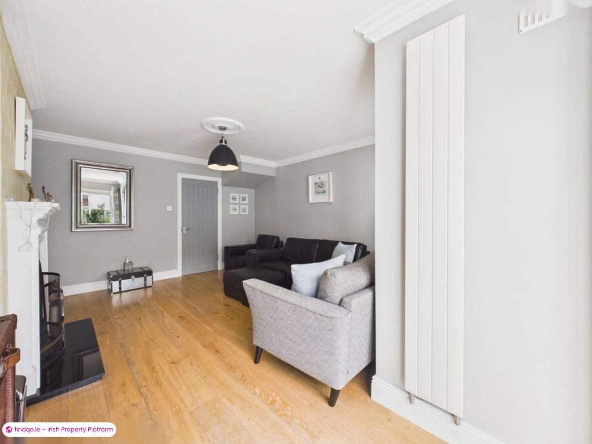 End of terrace house for Sale in Lucan, Dublin (County)