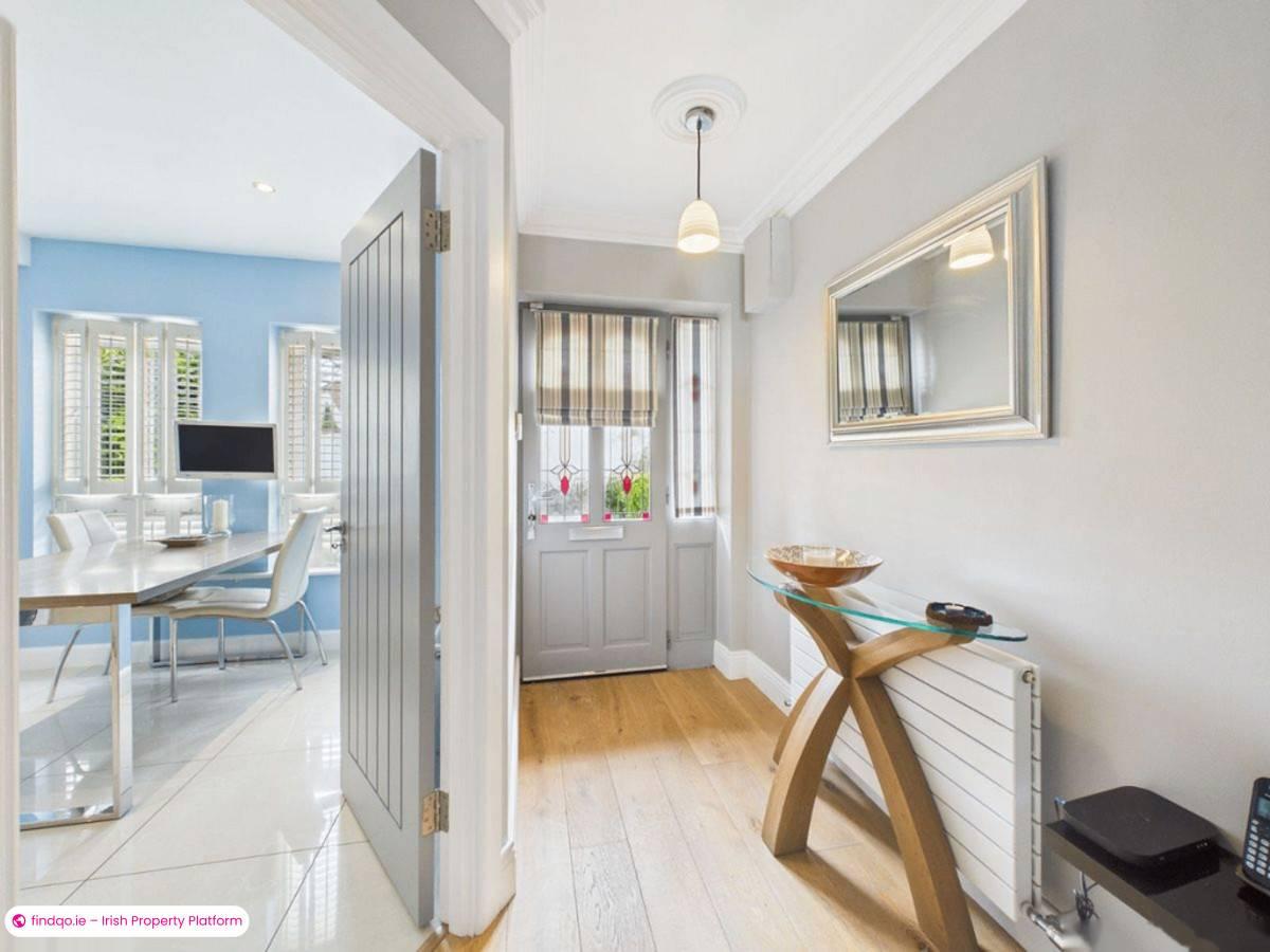 End of terrace house for Sale in Lucan, Dublin (County)