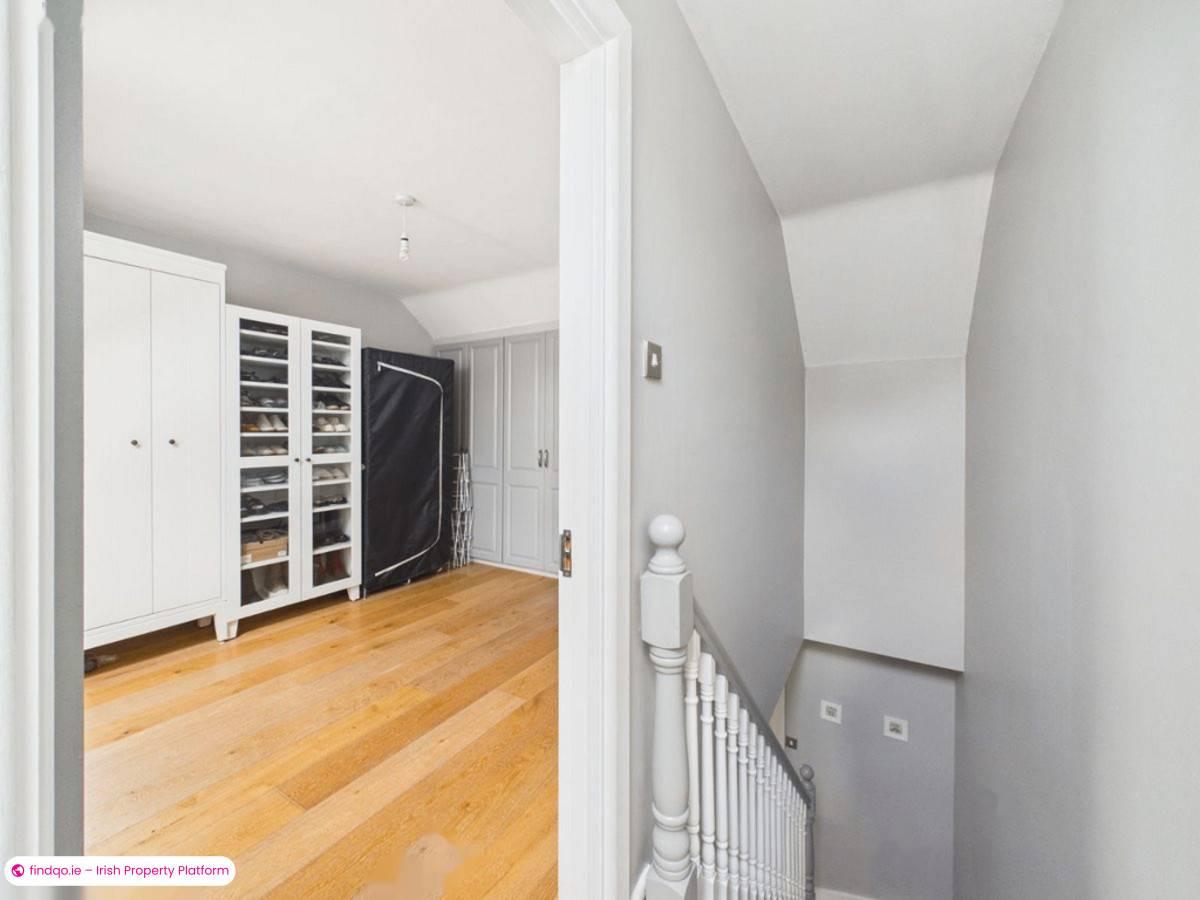 End of terrace house for Sale in Lucan, Dublin (County)