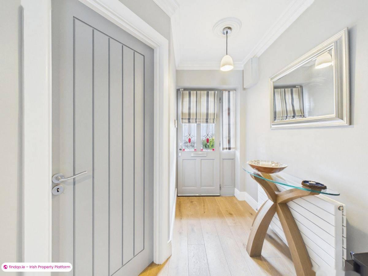 End of terrace house for Sale in Lucan, Dublin (County)