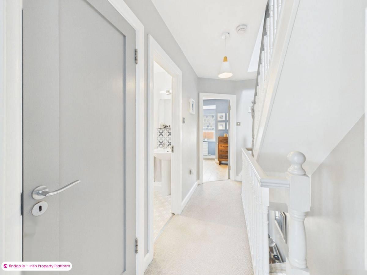 End of terrace house for Sale in Lucan, Dublin (County)