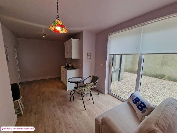 Semi-detached house for Sale in Castlerea, Roscommon