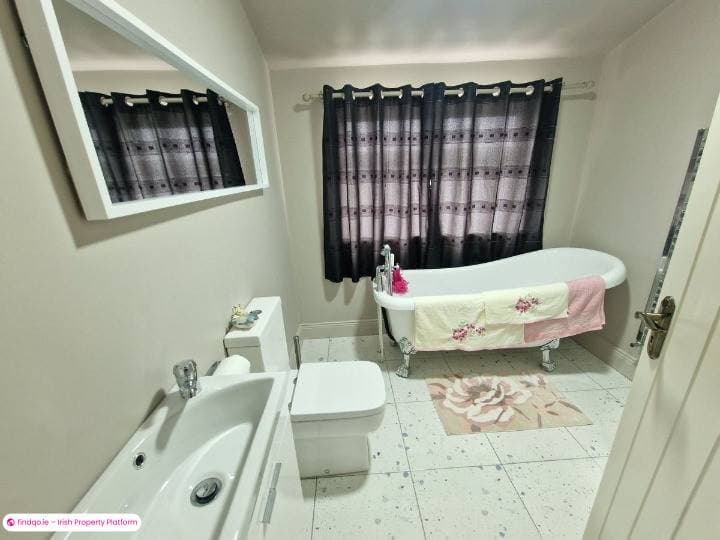 Semi-detached house for Sale in Castlerea, Roscommon