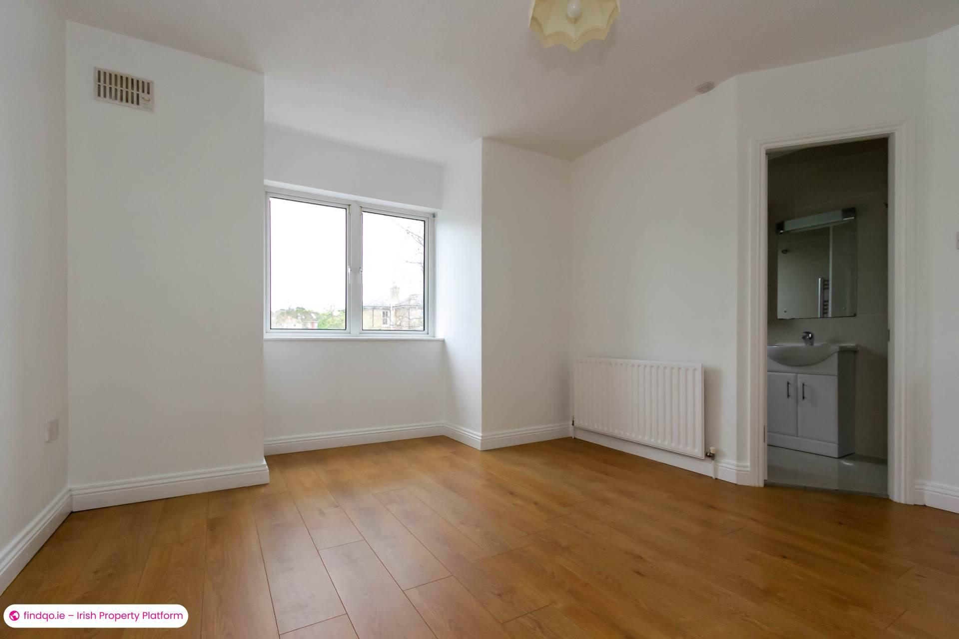 3 Bedroom Semi-detached house for Rent in Dalkey, Dublin (County)