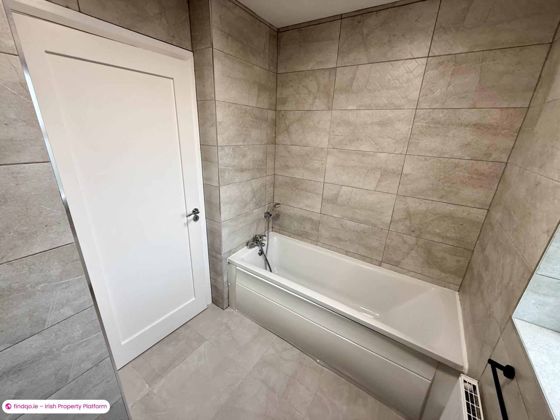 Semi-detached house for Sale in Knock, Clare