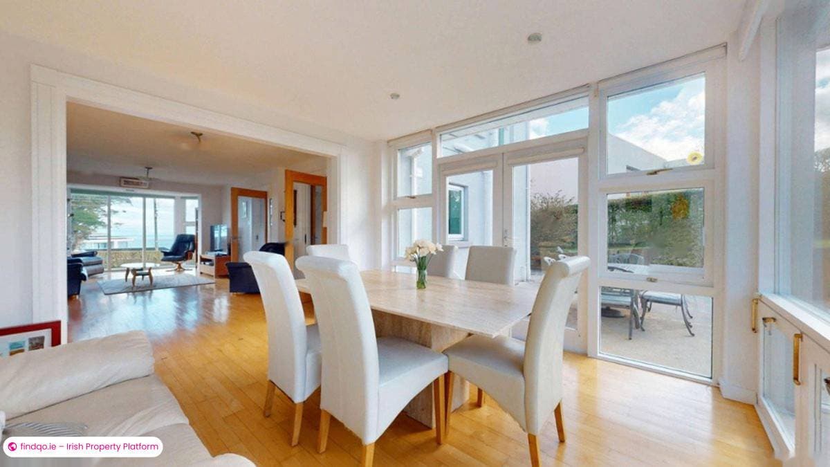 Detached house for Sale in Howth, Dublin 13
