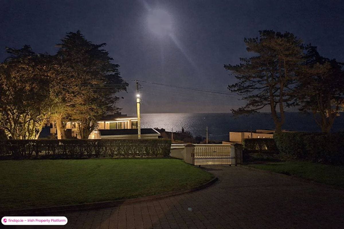 Detached house for Sale in Howth, Dublin 13