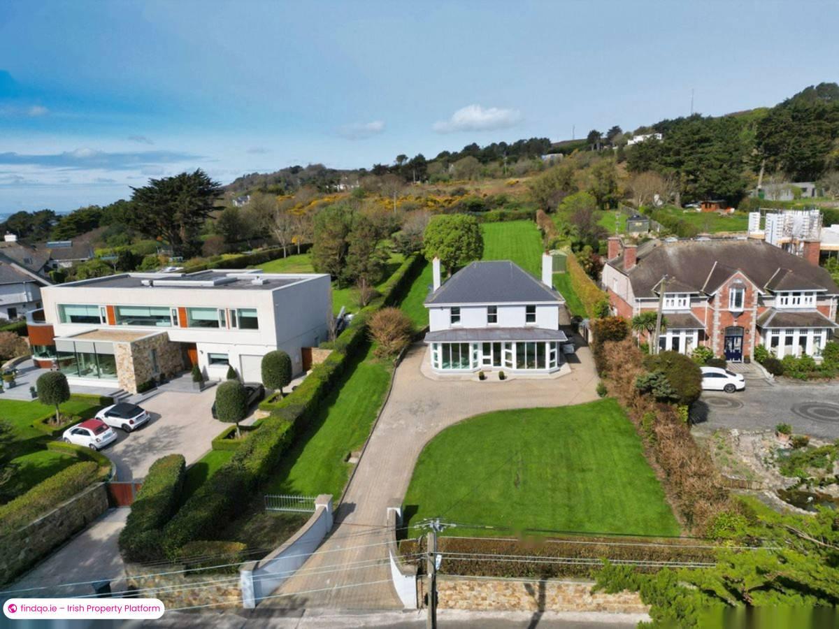 Detached house for Sale in Howth, Dublin 13