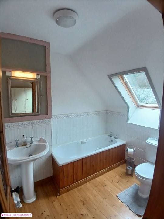 Semi-detached house for Sale in Glenbeigh, Kerry