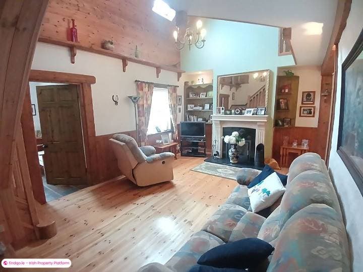 Semi-detached house for Sale in Glenbeigh, Kerry