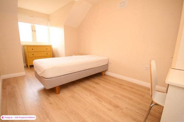 4 Bedroom House for Rent in Knocklyon, Dublin 16