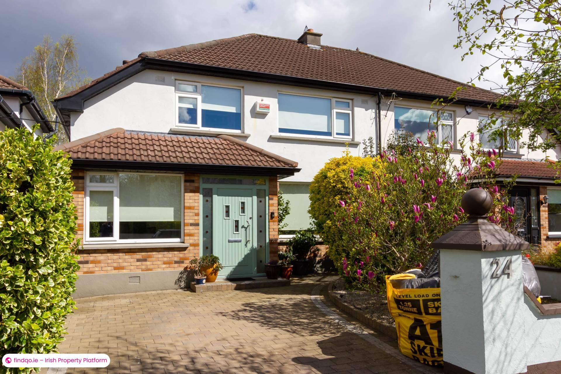 4 Bedroom Semi-detached house for Rent in Stillorgan, Dublin (County)