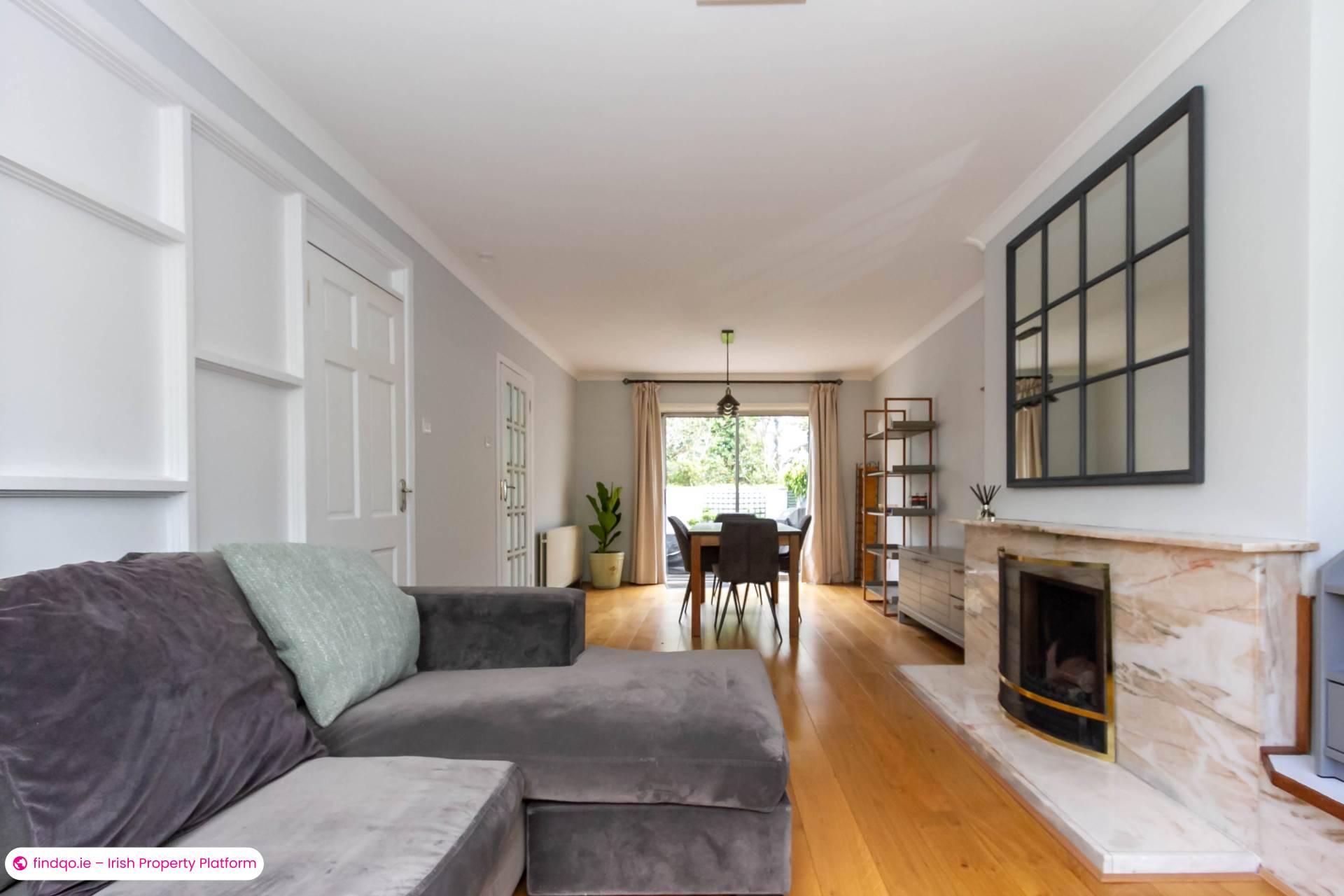 4 Bedroom Semi-detached house for Rent in Stillorgan, Dublin (County)