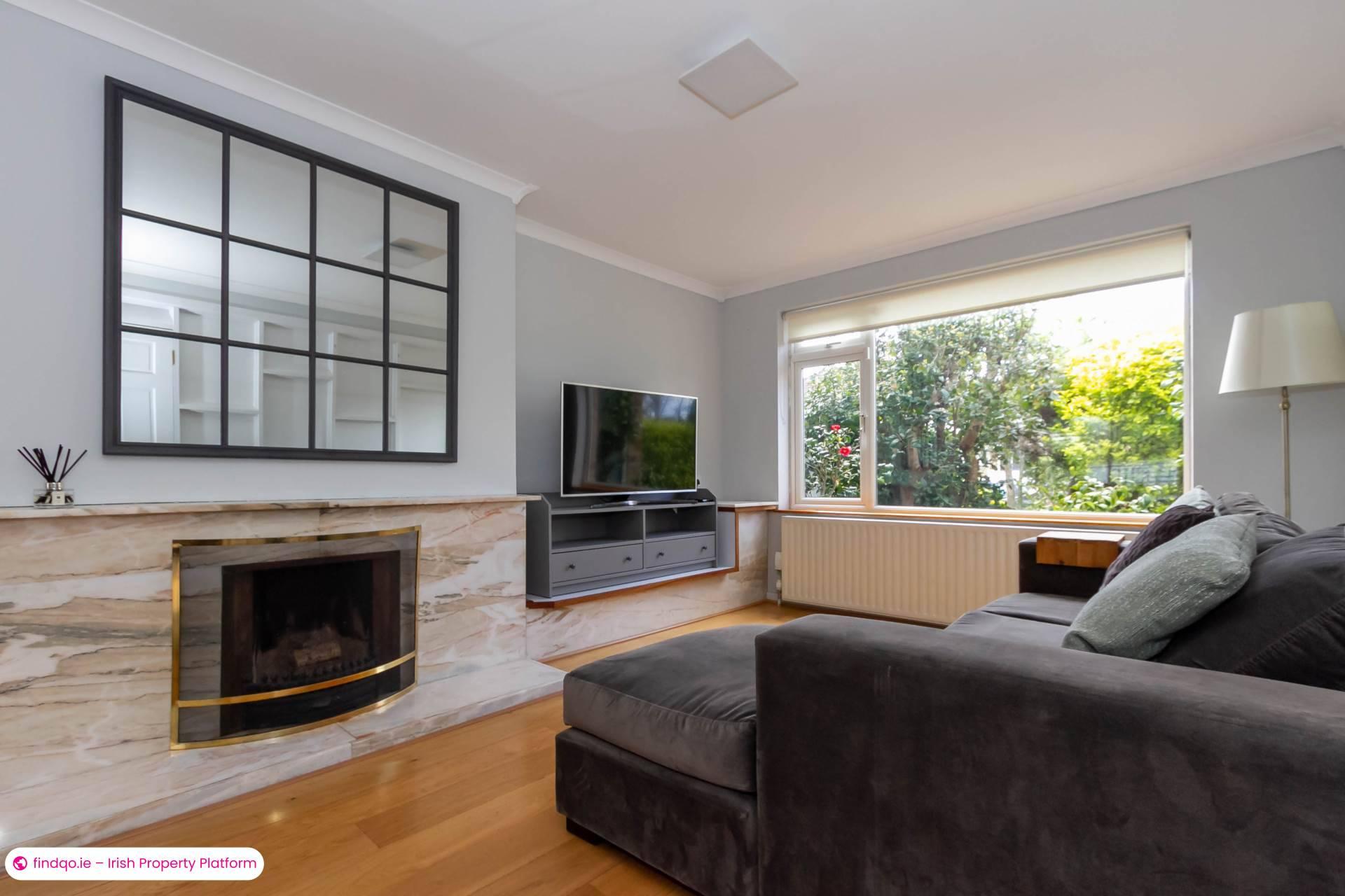 4 Bedroom Semi-detached house for Rent in Stillorgan, Dublin (County)