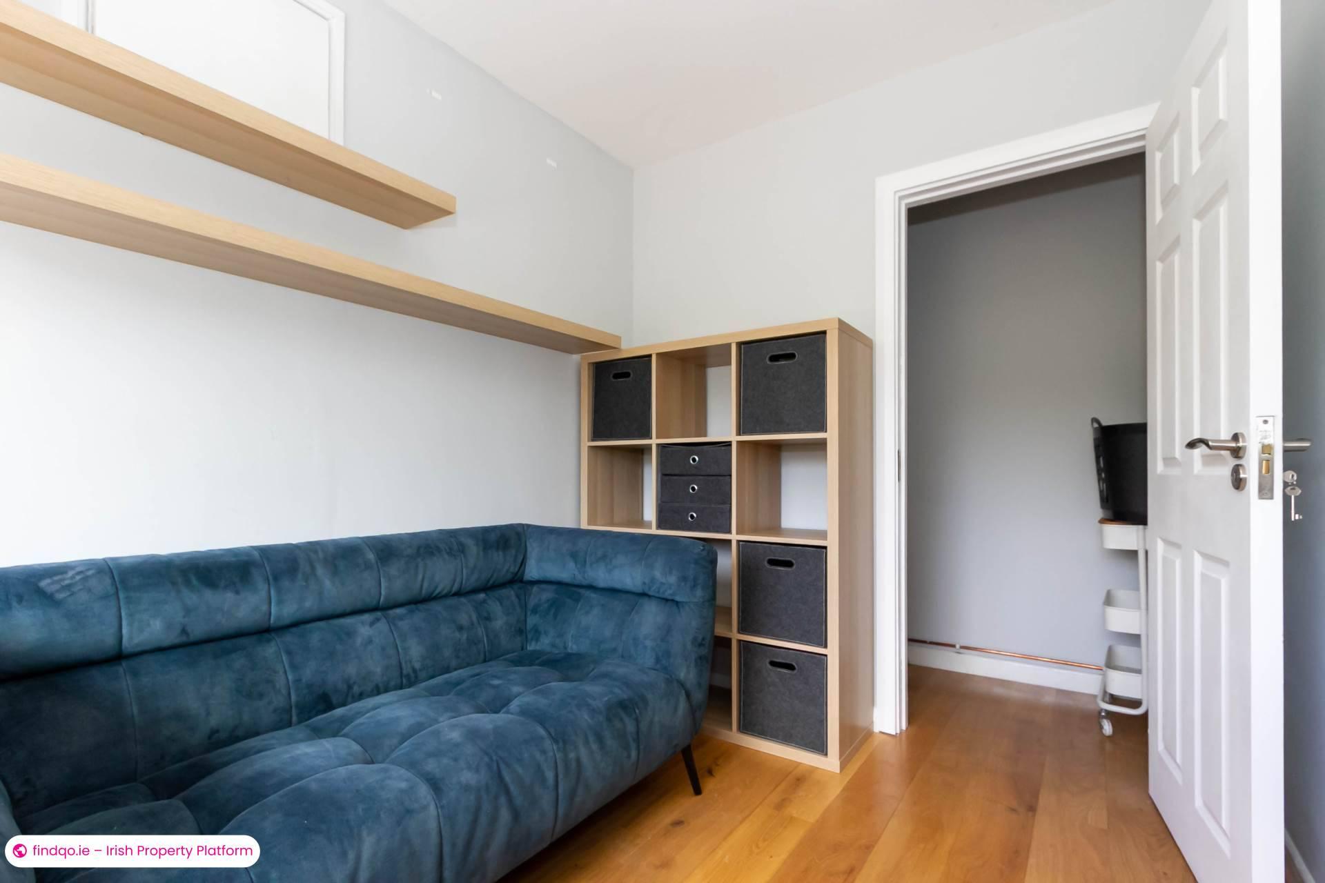 4 Bedroom Semi-detached house for Rent in Stillorgan, Dublin (County)