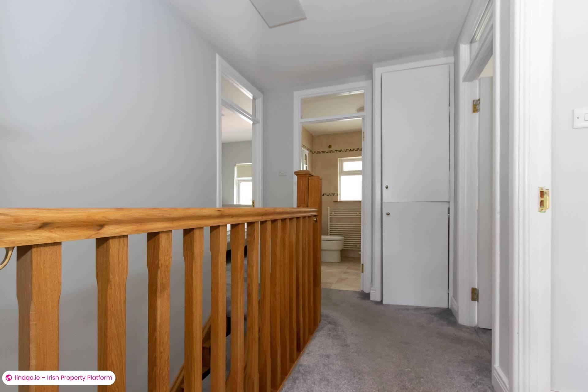 4 Bedroom Semi-detached house for Rent in Stillorgan, Dublin (County)