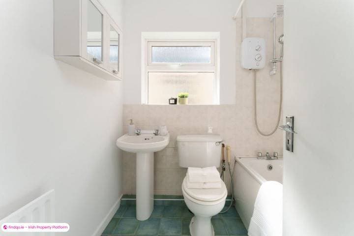 Semi-detached house for Sale in Ballinteer, Dublin 16