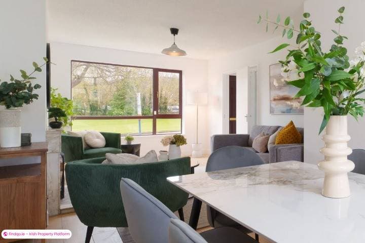 Semi-detached house for Sale in Ballinteer, Dublin 16