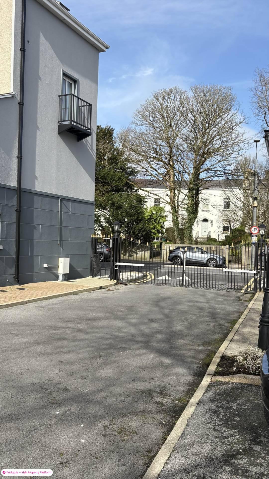 2 Bedroom Apartment for Rent in 2 Crescent Green, The Crescent, Galway