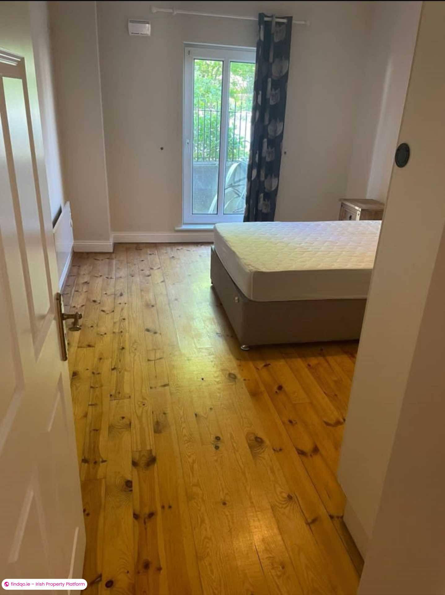 2 Bedroom Apartment for Rent in 2 Crescent Green, The Crescent, Galway