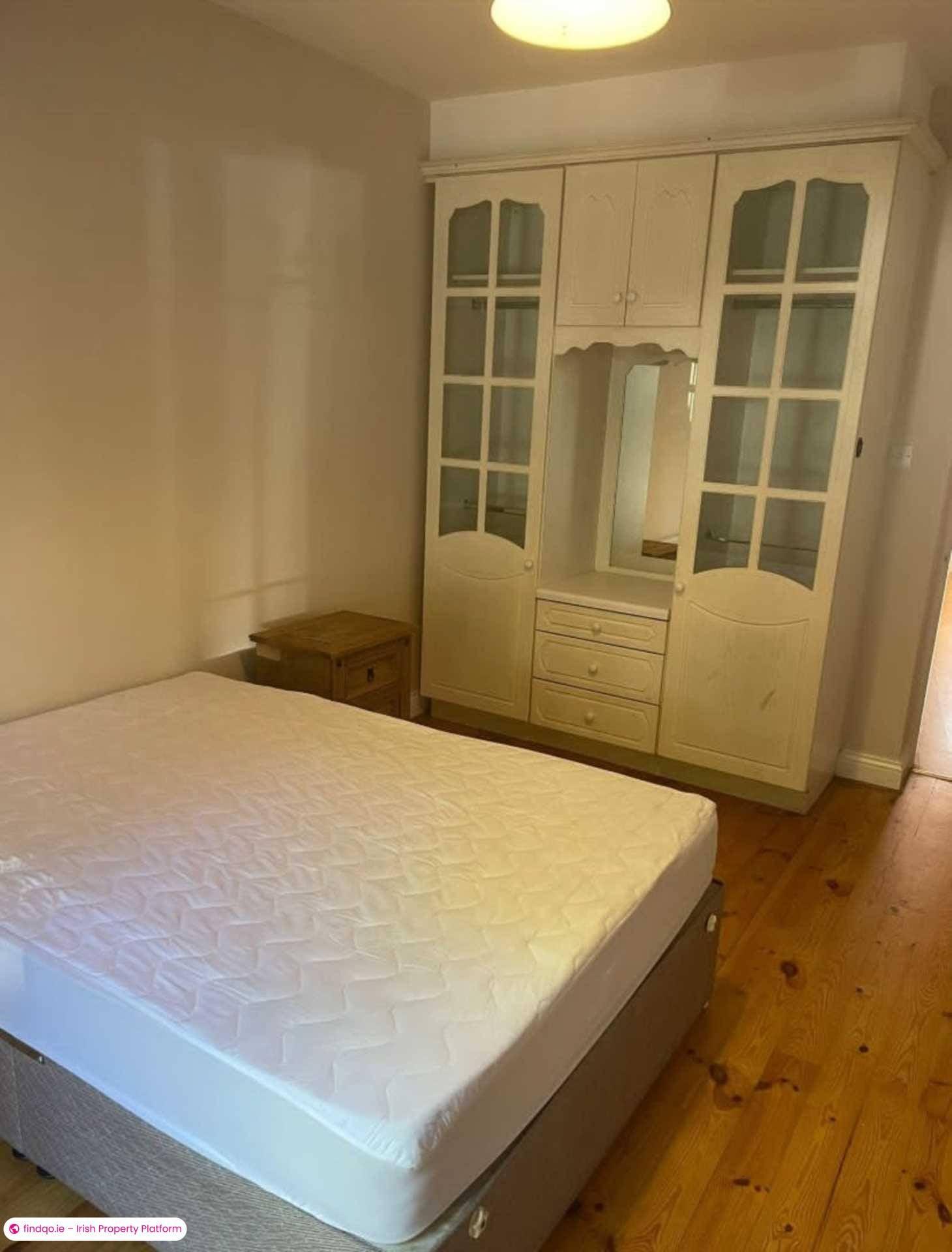 2 Bedroom Apartment for Rent in 2 Crescent Green, The Crescent, Galway