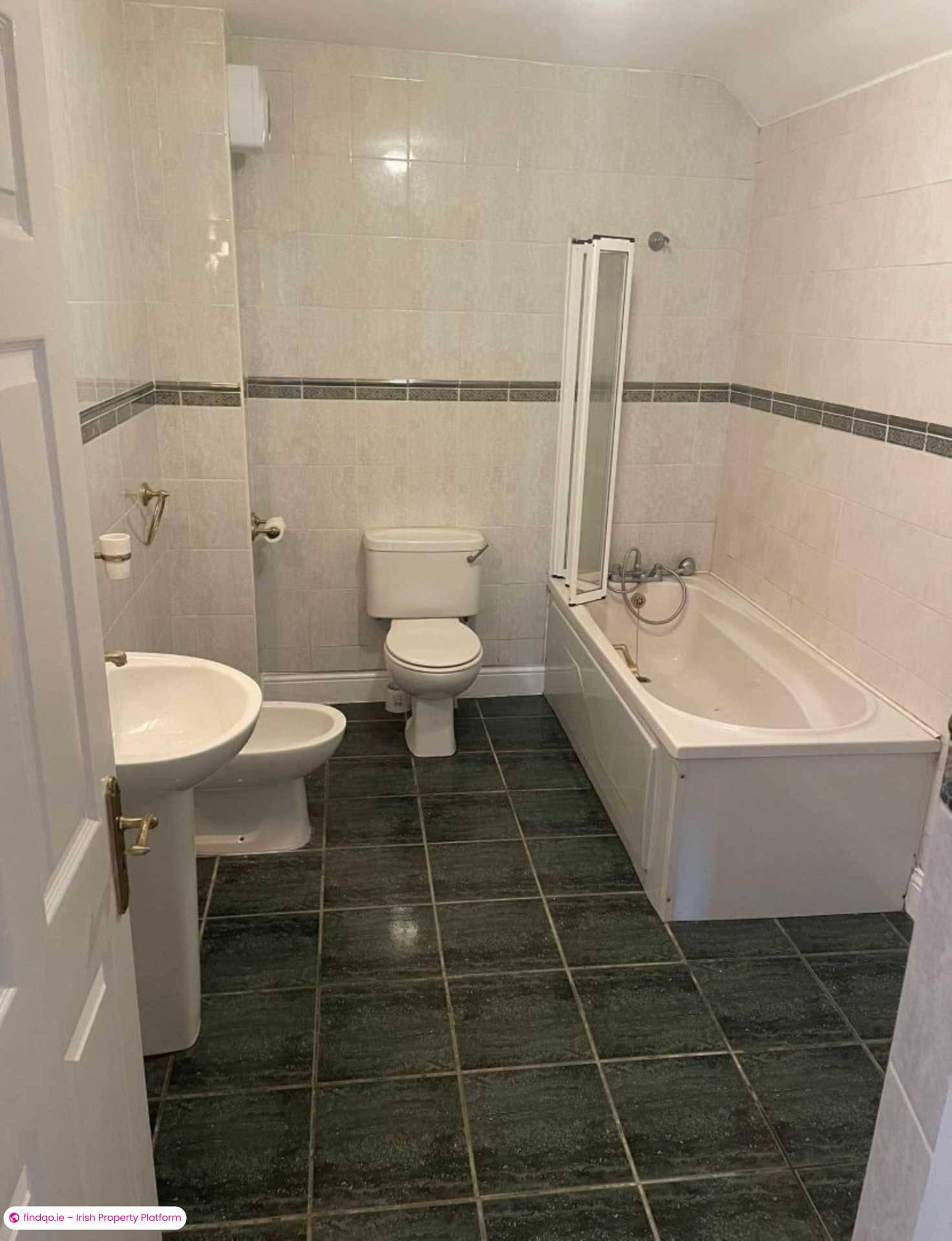 2 Bedroom Apartment for Rent in 2 Crescent Green, The Crescent, Galway