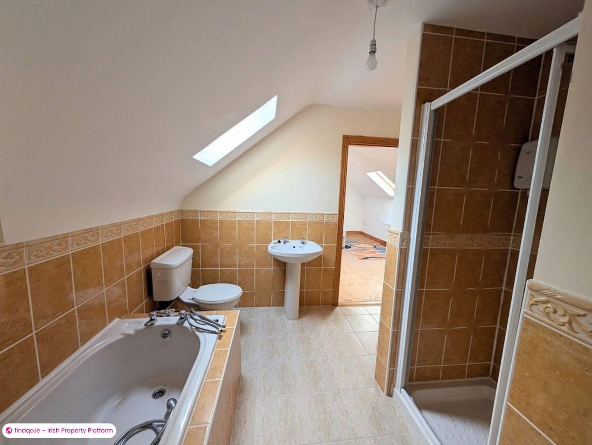 Semi-detached house for Sale in Nenagh, Tipperary